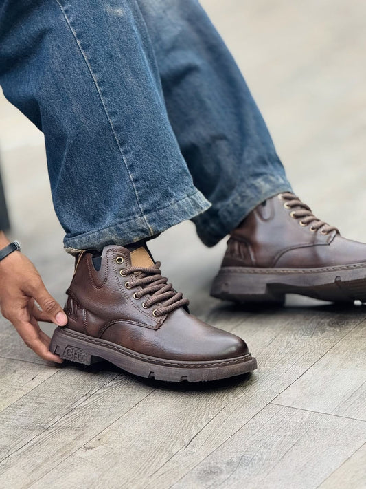 Imported Leather Boots – Brown Lace-Up Design